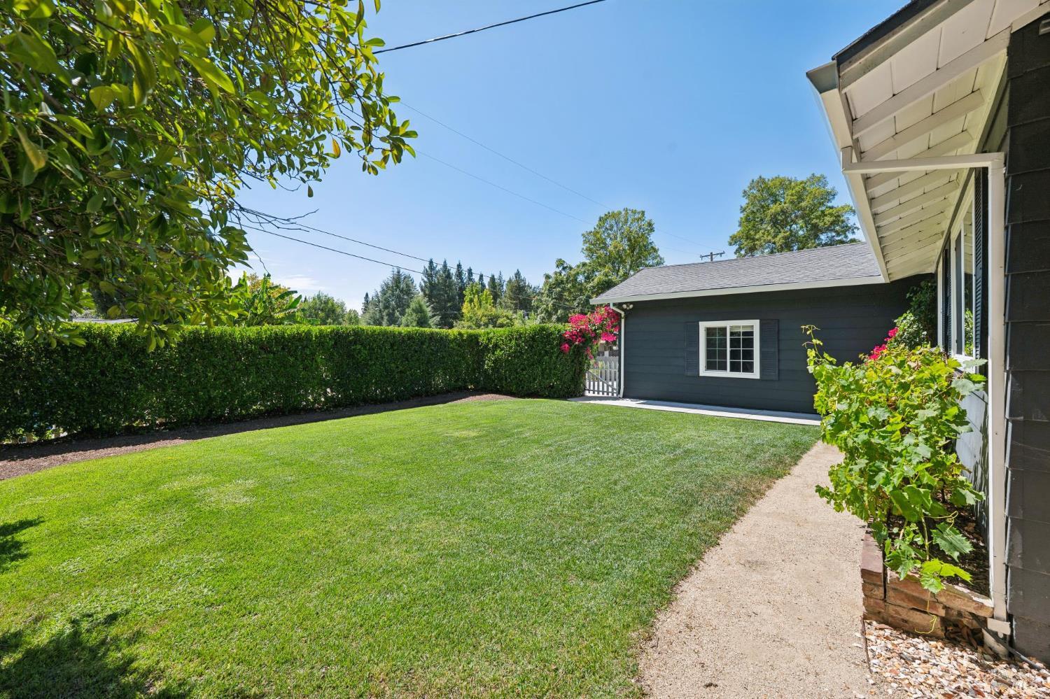 18344 Happy Lane Sonoma CA 95476