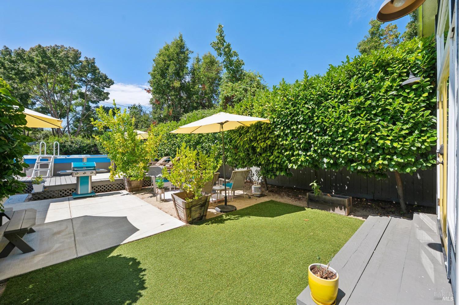 18344 Happy Lane Sonoma CA 95476