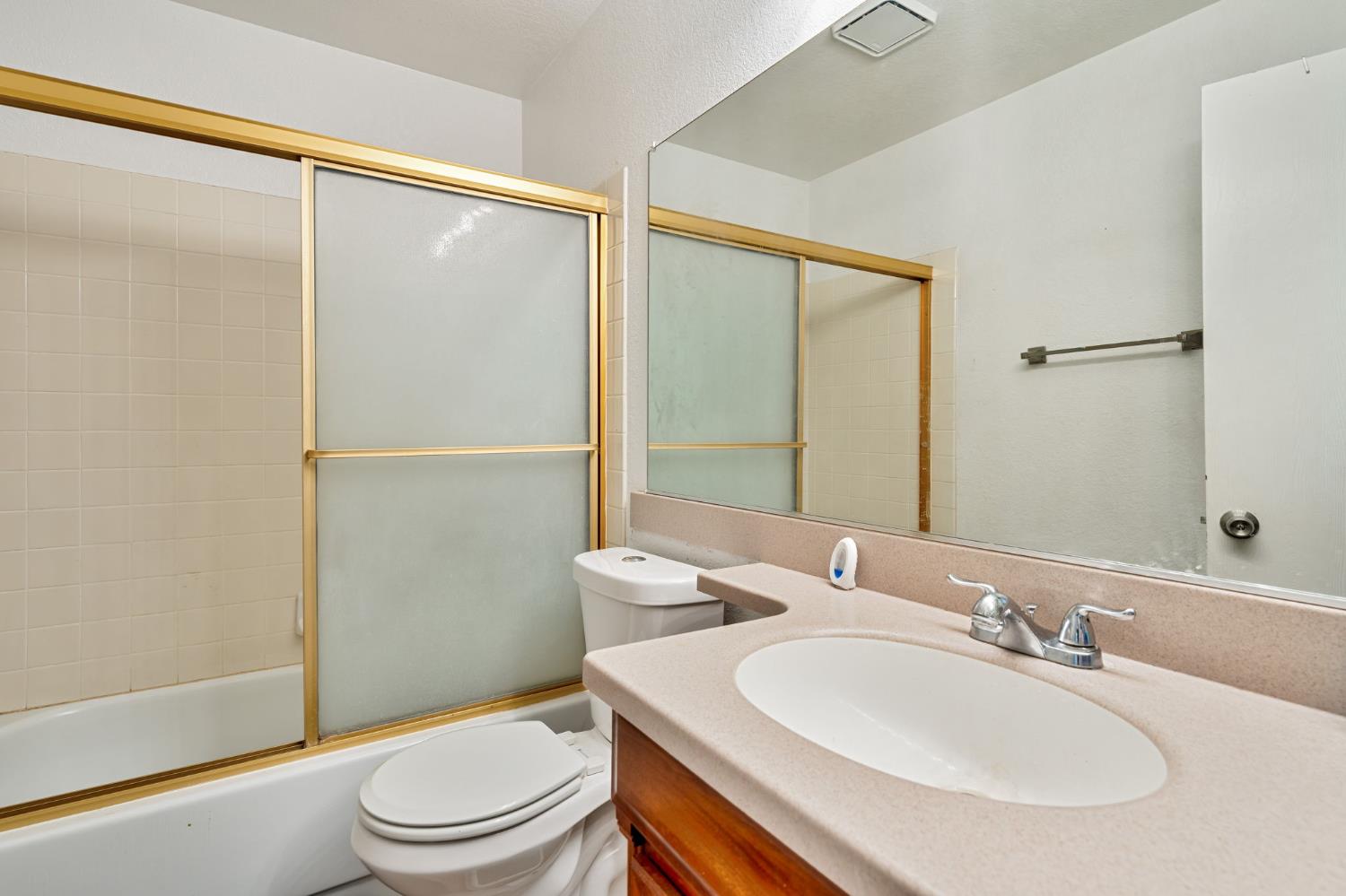 9412 Aizenberg Circle Elk Grove CA 95624