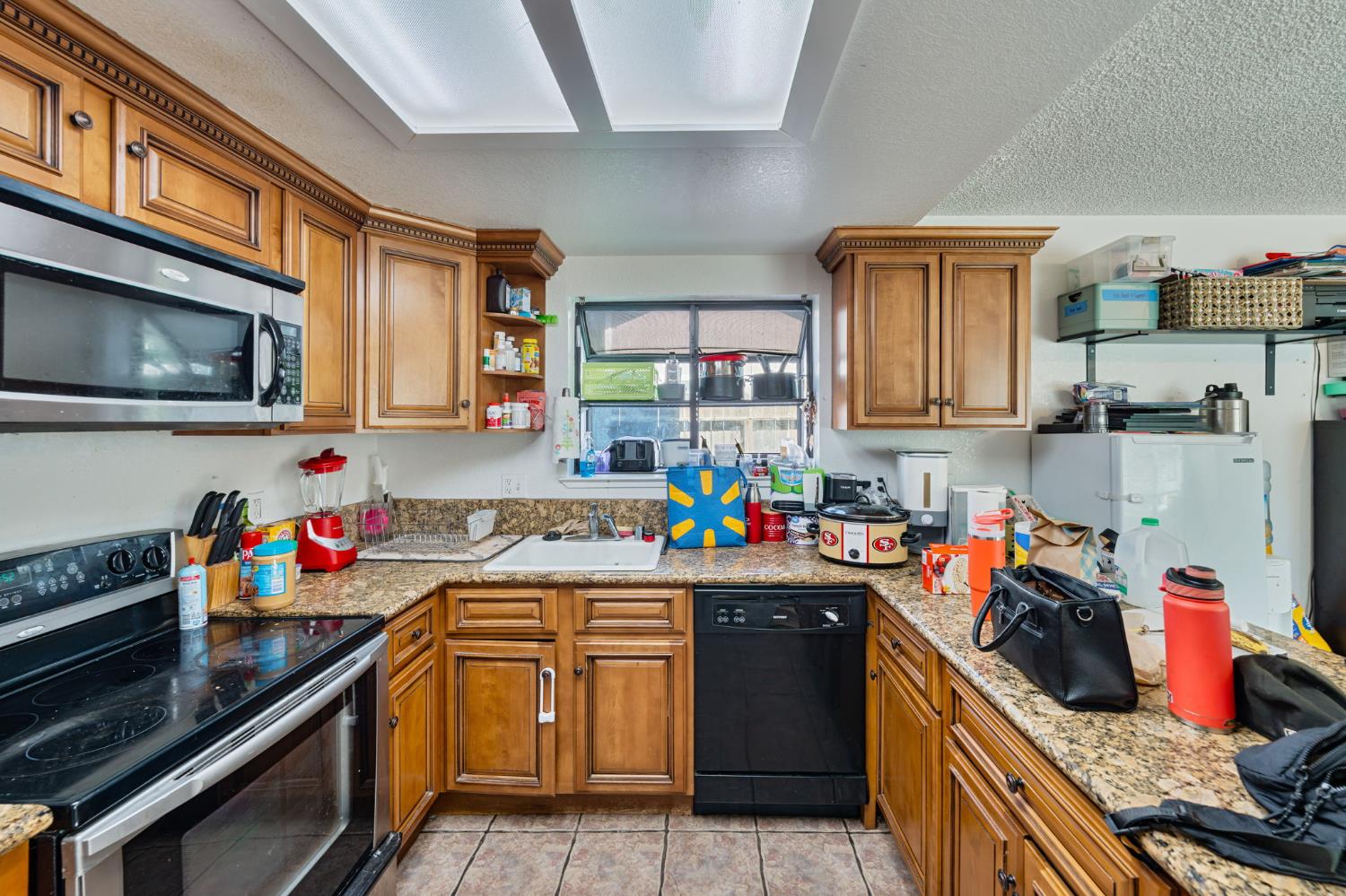 9412 Aizenberg Circle Elk Grove CA 95624
