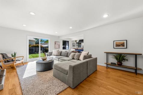 237 Rushmore Avenue Petaluma CA 94954