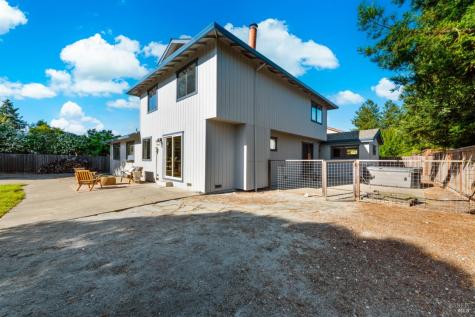 237 Rushmore Avenue Petaluma CA 94954