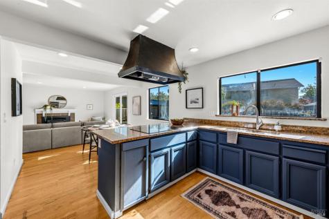 237 Rushmore Avenue Petaluma CA 94954