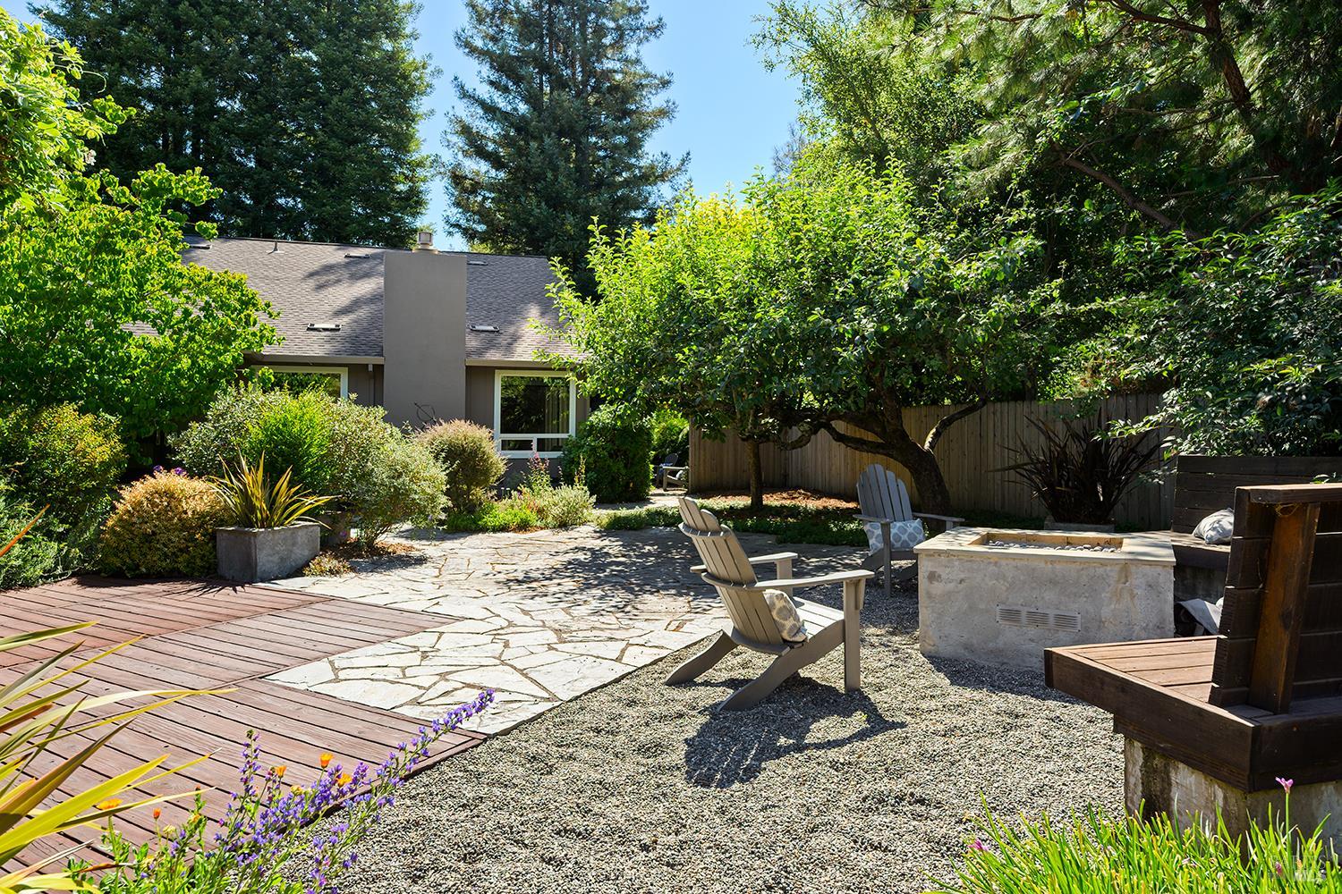 1225 Garden Lane Sebastopol CA 95472