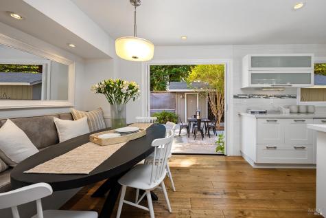 1225 Garden Lane Sebastopol CA 95472