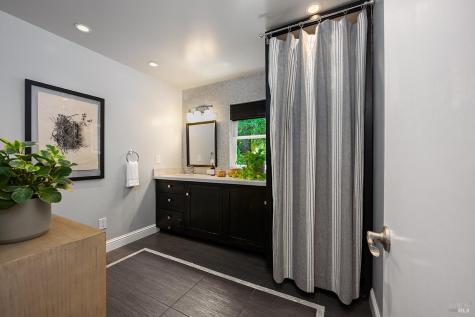 1225 Garden Lane Sebastopol CA 95472