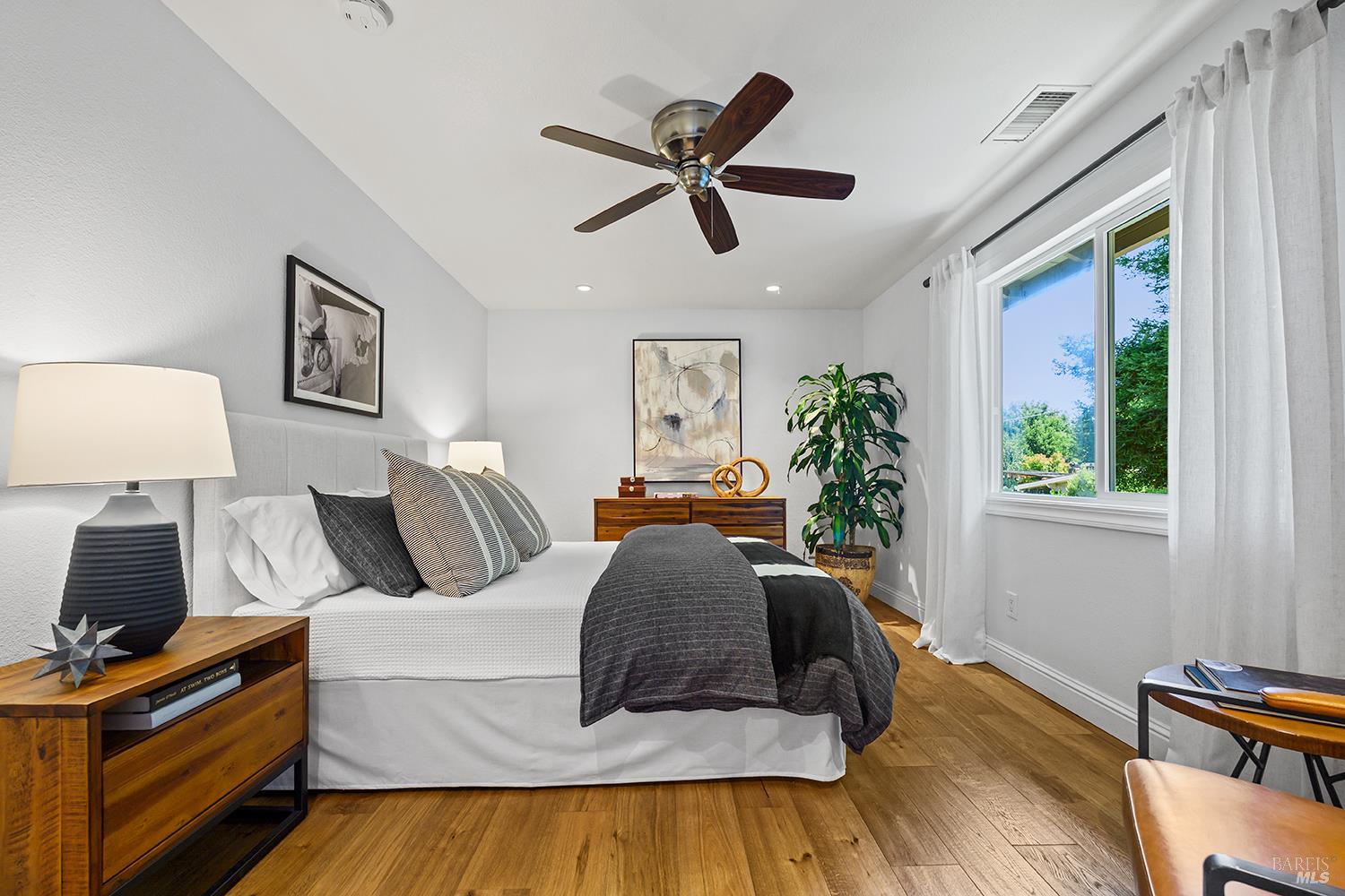 1225 Garden Lane Sebastopol CA 95472