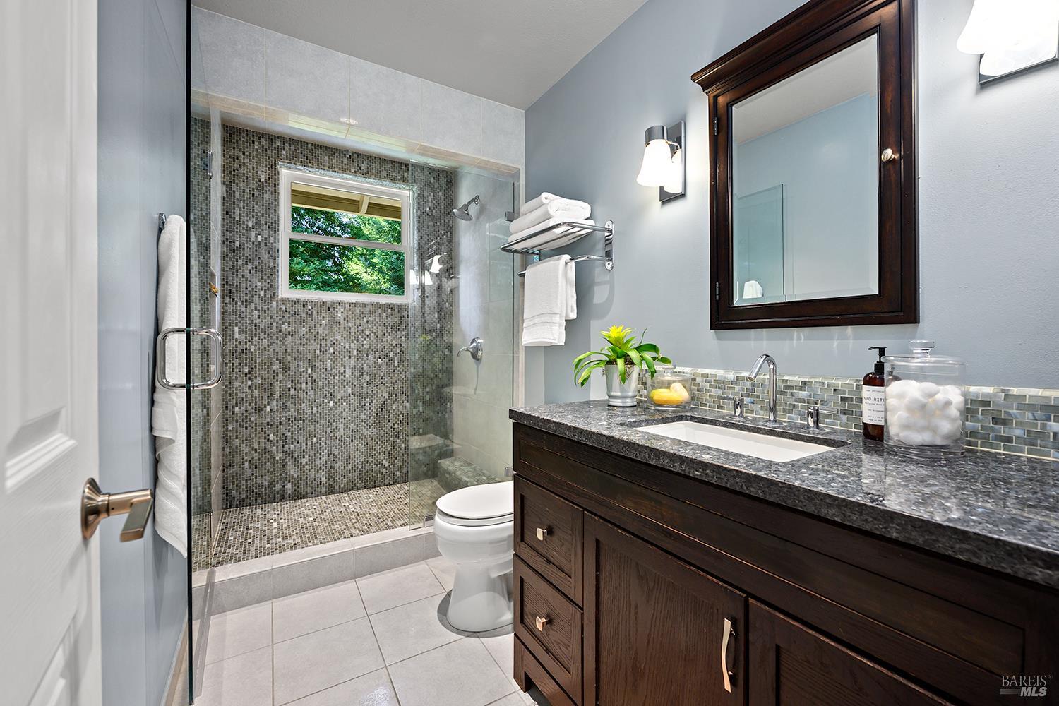 1225 Garden Lane Sebastopol CA 95472