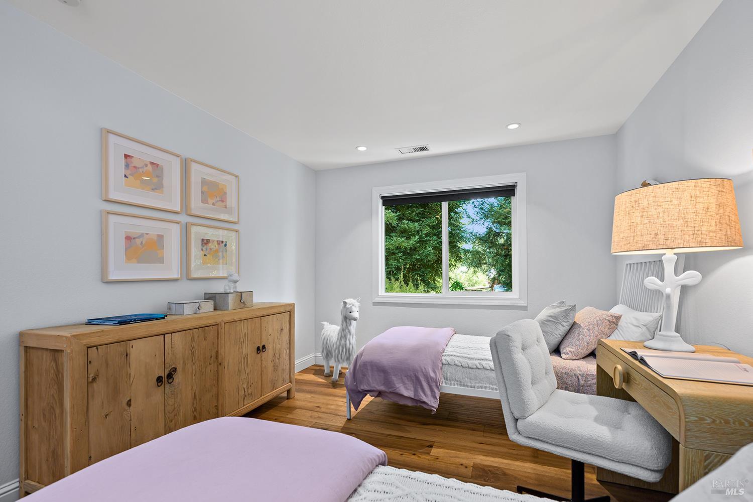 1225 Garden Lane Sebastopol CA 95472