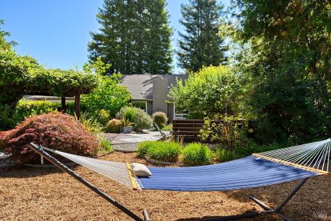 1225 Garden Lane Sebastopol CA 95472