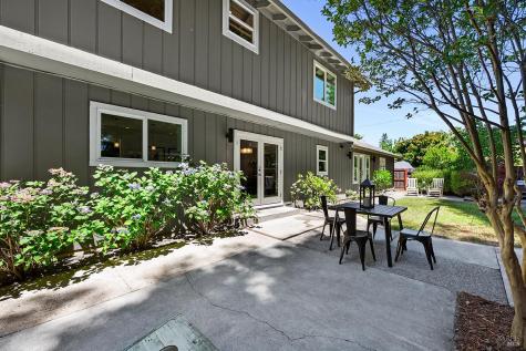 1225 Garden Lane Sebastopol CA 95472