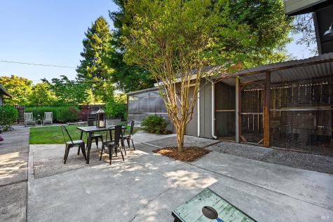 1225 Garden Lane Sebastopol CA 95472