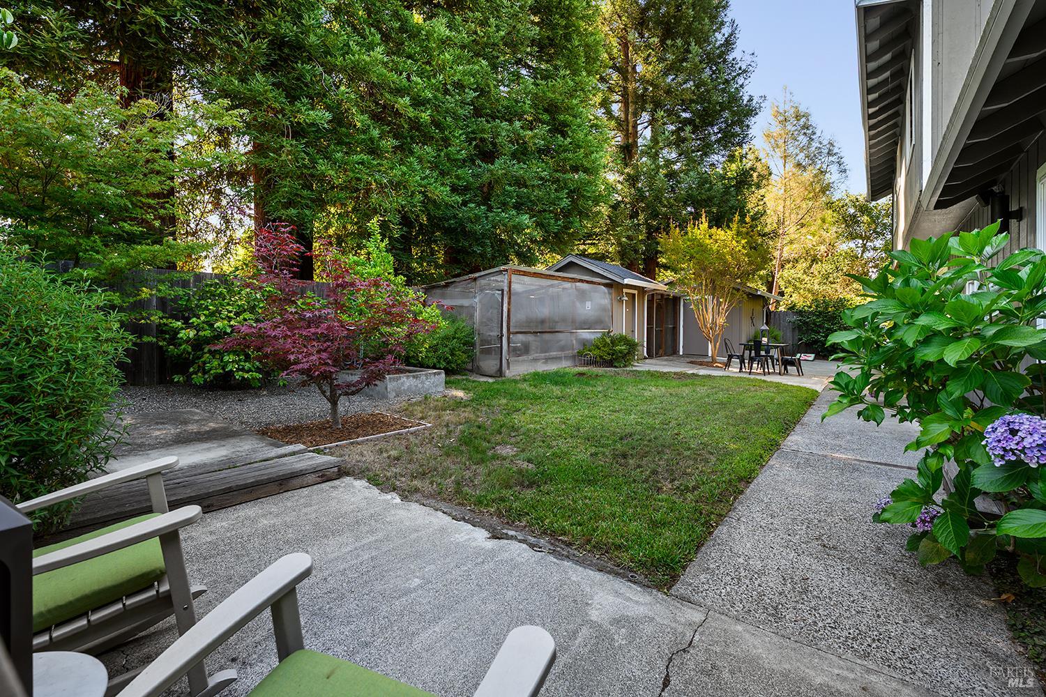 1225 Garden Lane Sebastopol CA 95472