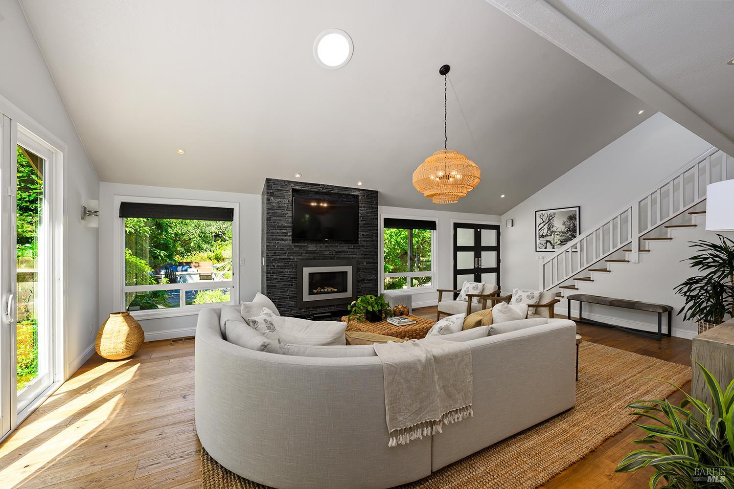 1225 Garden Lane Sebastopol CA 95472
