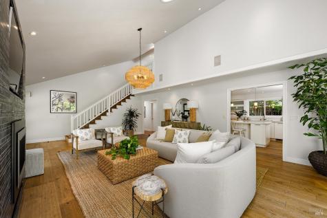 1225 Garden Lane Sebastopol CA 95472