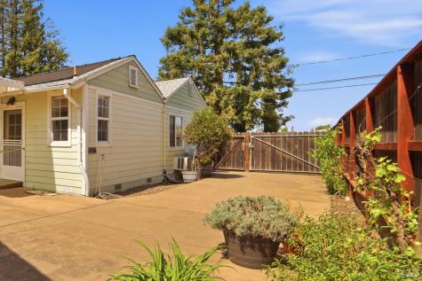 1856 Terry Road Santa Rosa CA 95403