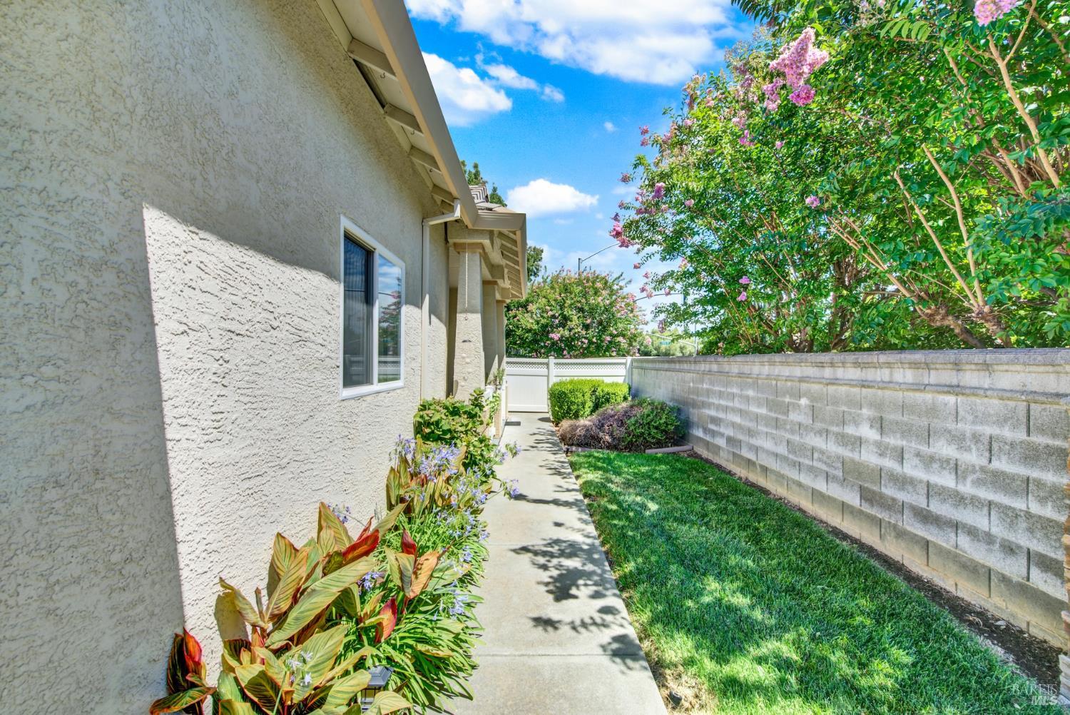 401 Marvin Gardens Drive Vacaville CA 95687