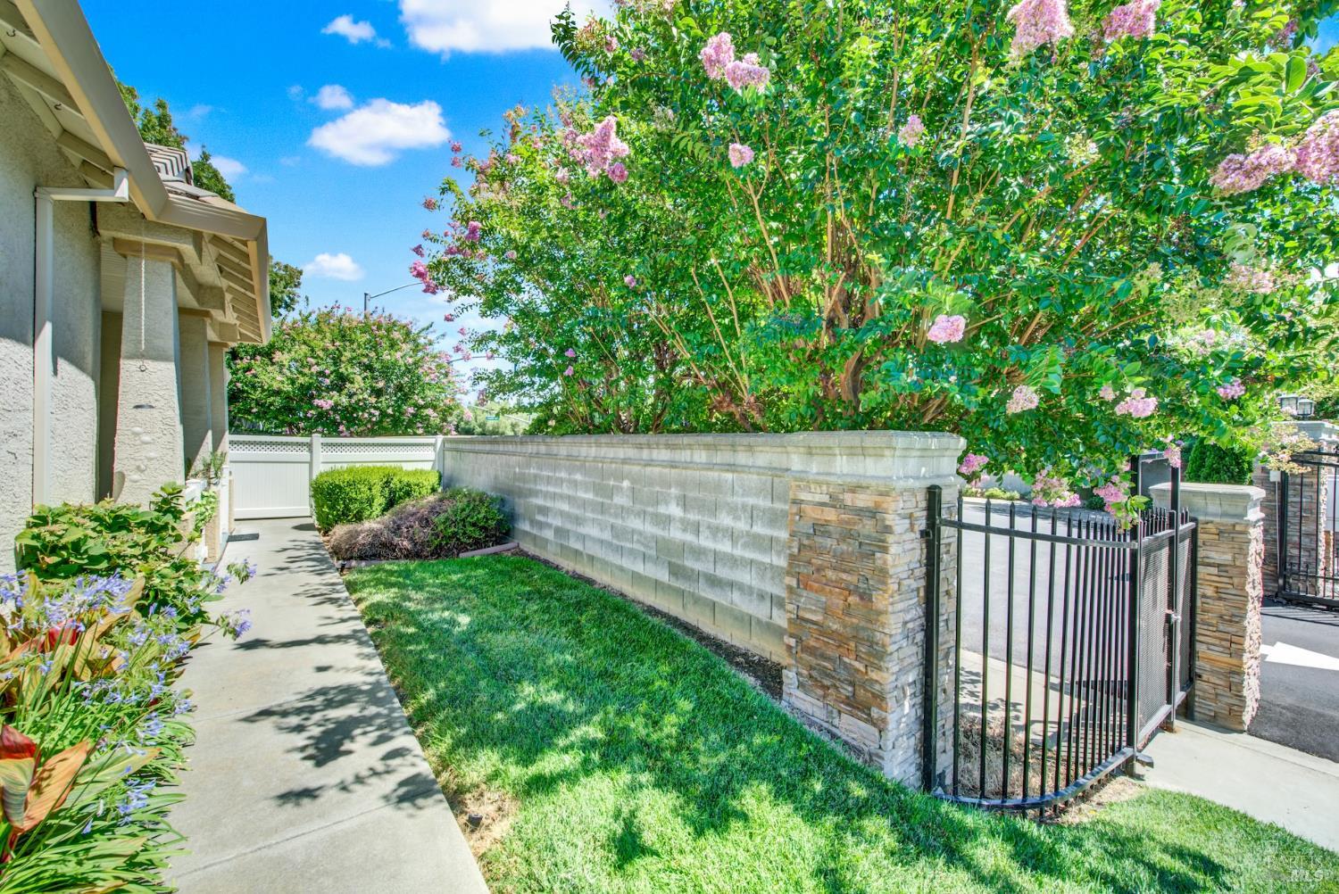 401 Marvin Gardens Drive Vacaville CA 95687