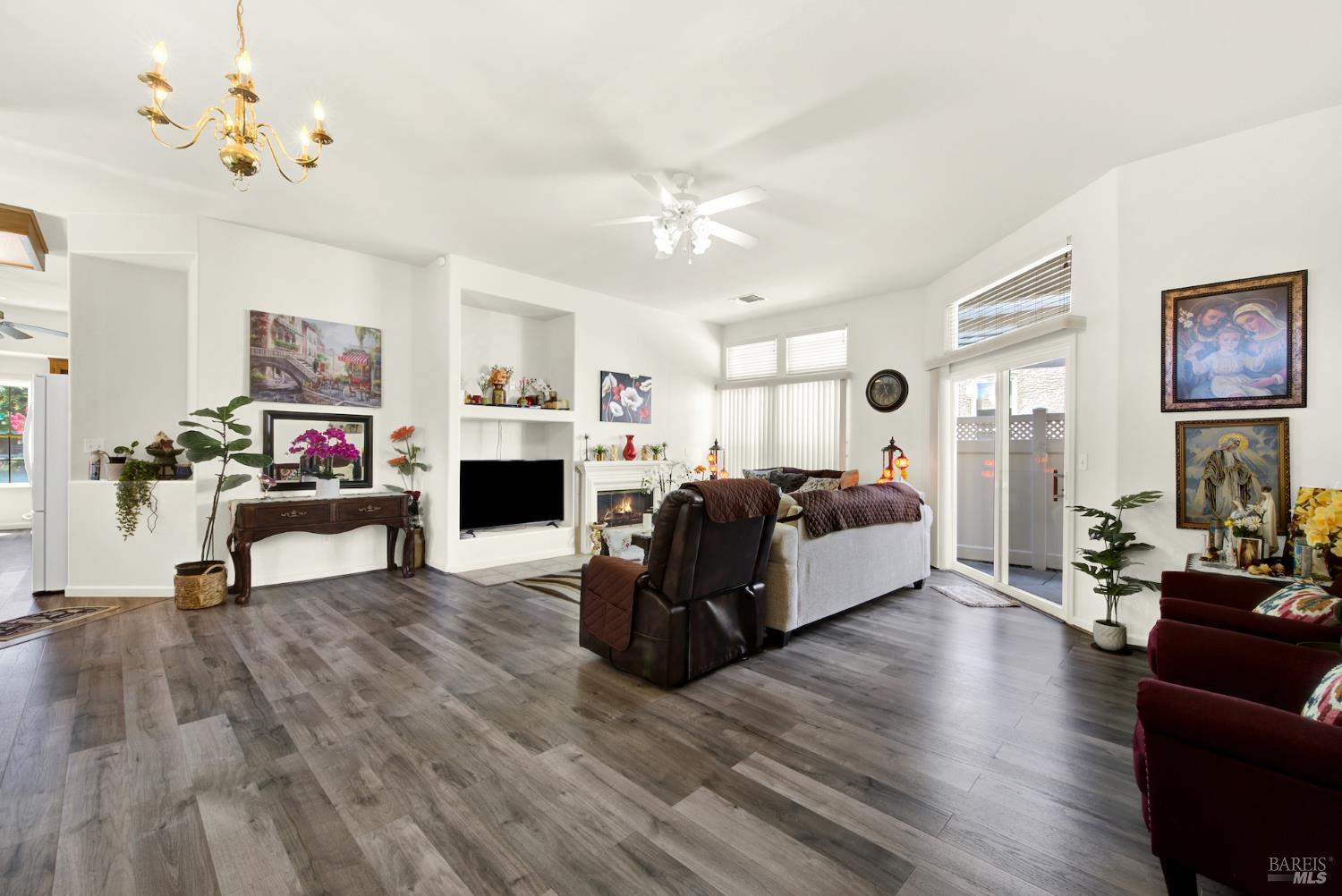 401 Marvin Gardens Drive Vacaville CA 95687