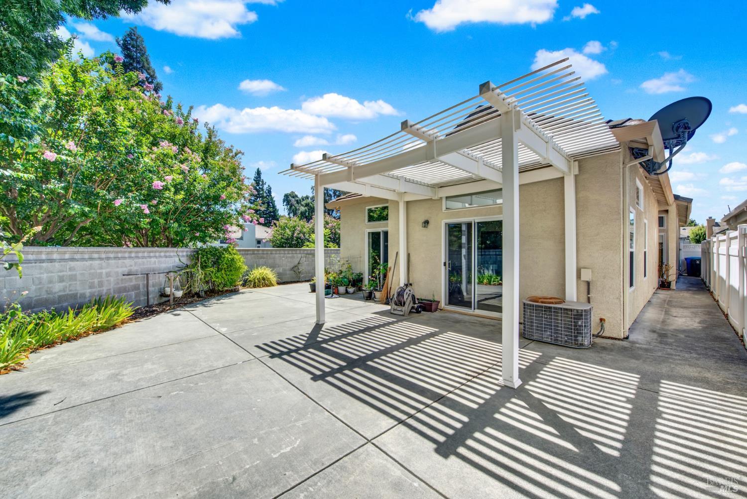 401 Marvin Gardens Drive Vacaville CA 95687