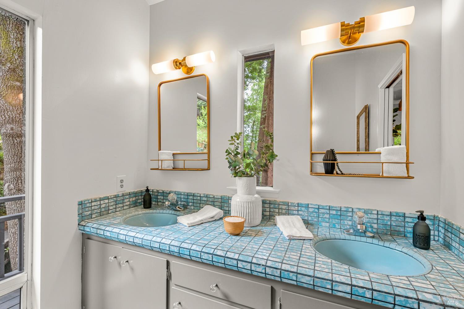 495 Redwood Avenue Corte Madera CA 94925
