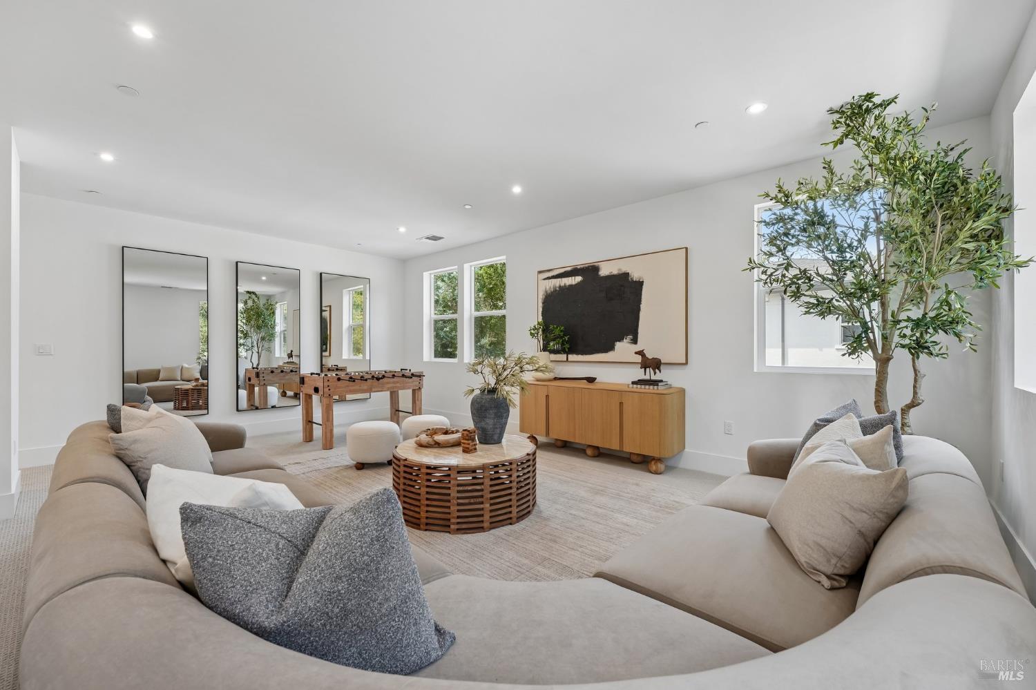 3746 Crown Hill Drive Santa Rosa CA 95404