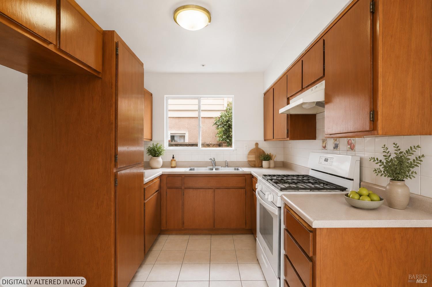 12 Alana Way Cloverdale CA 95425