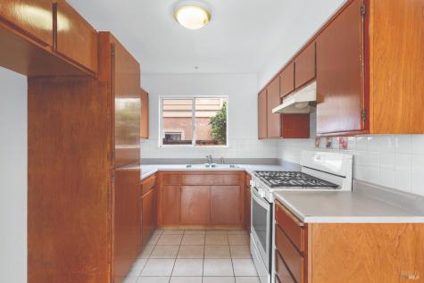 12 Alana Way Cloverdale CA 95425