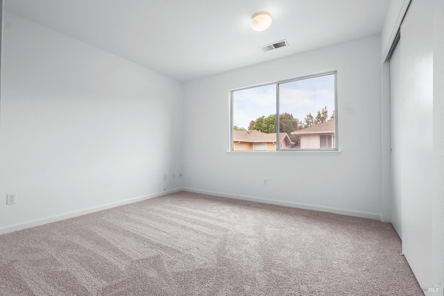 12 Alana Way Cloverdale CA 95425