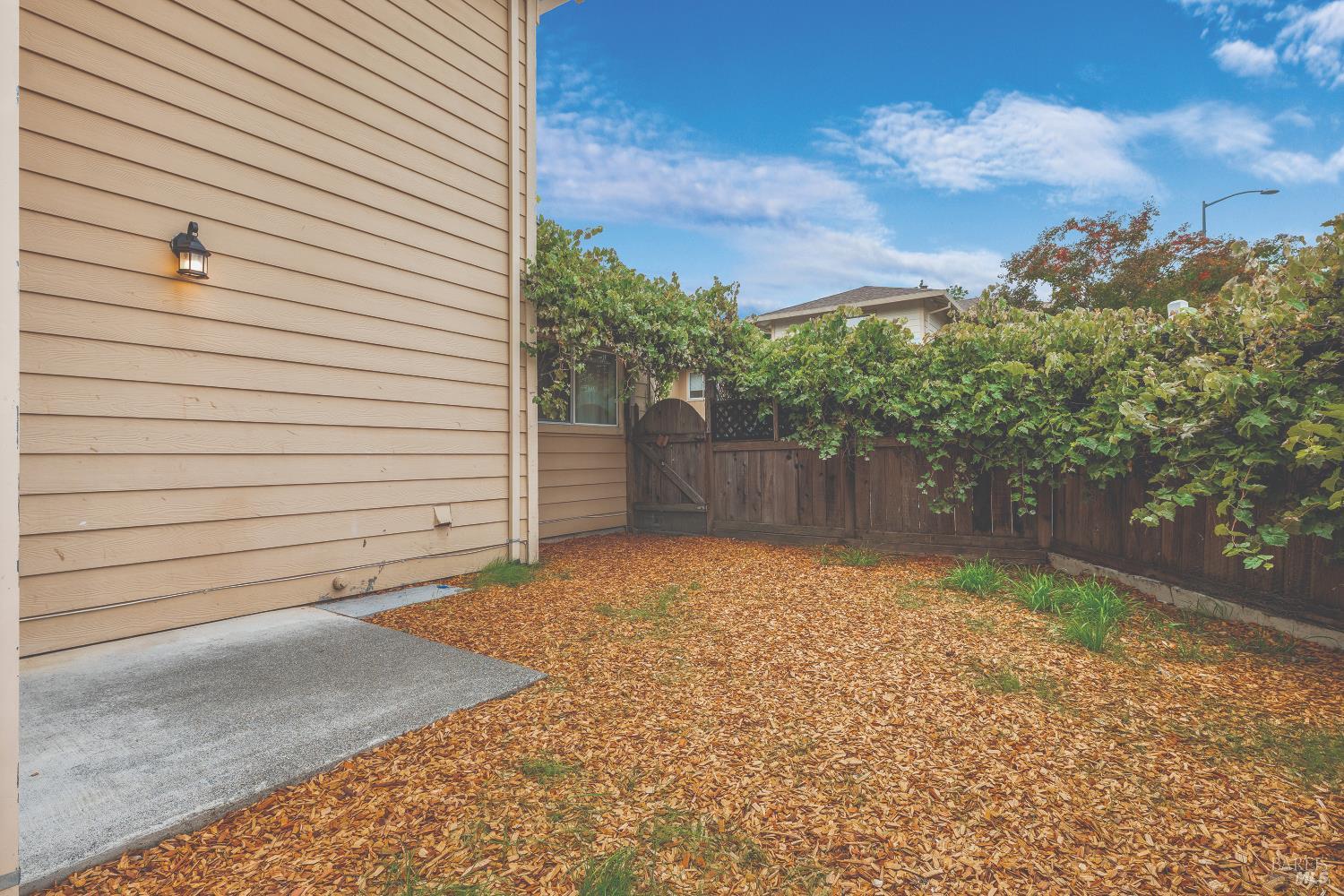 12 Alana Way Cloverdale CA 95425