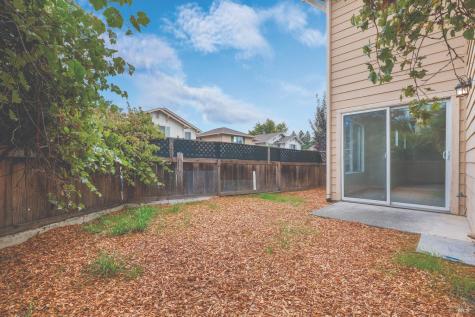 12 Alana Way Cloverdale CA 95425