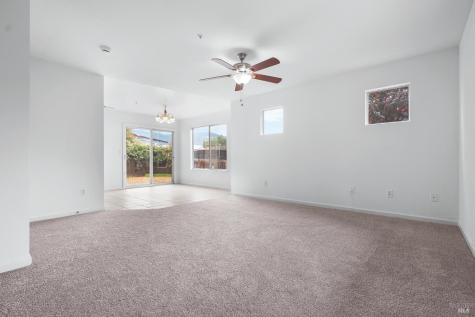 12 Alana Way Cloverdale CA 95425