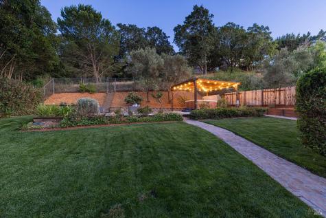 613 Rowland Boulevard Novato CA 94947
