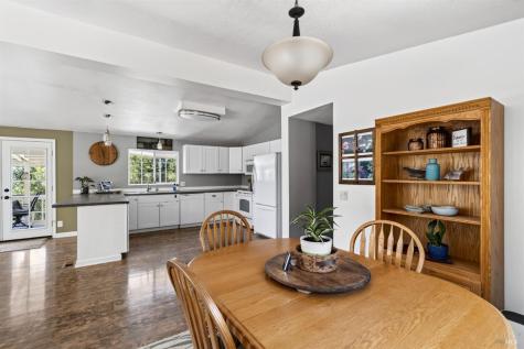 26841 Willow Terrace Cloverdale CA 95425