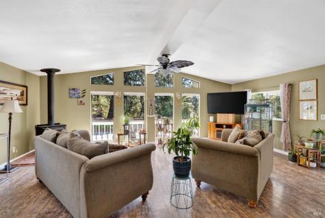 26841 Willow Terrace Cloverdale CA 95425