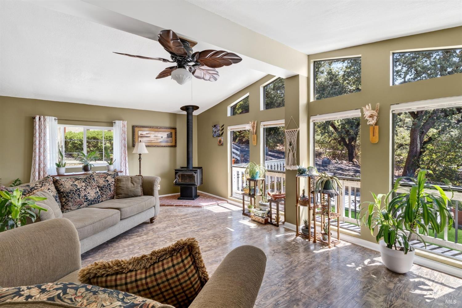 26841 Willow Terrace Cloverdale CA 95425