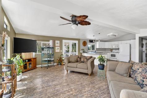 26841 Willow Terrace Cloverdale CA 95425