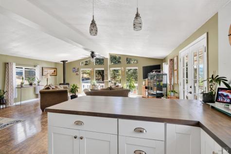 26841 Willow Terrace Cloverdale CA 95425