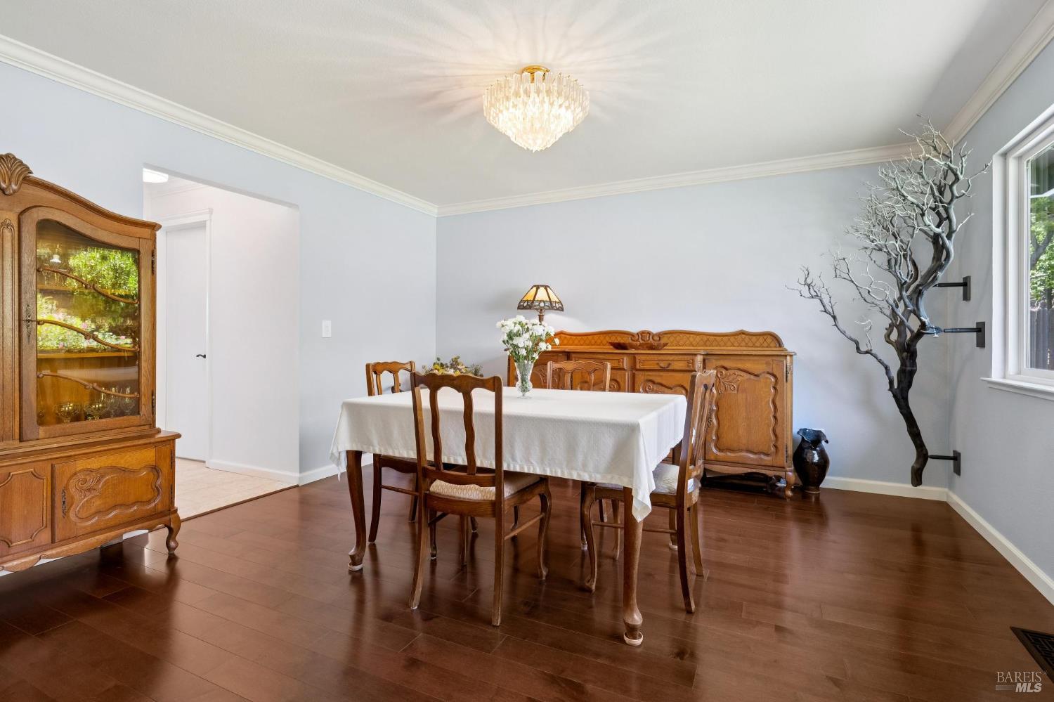 10 Santa Yorma Court Novato CA 94945