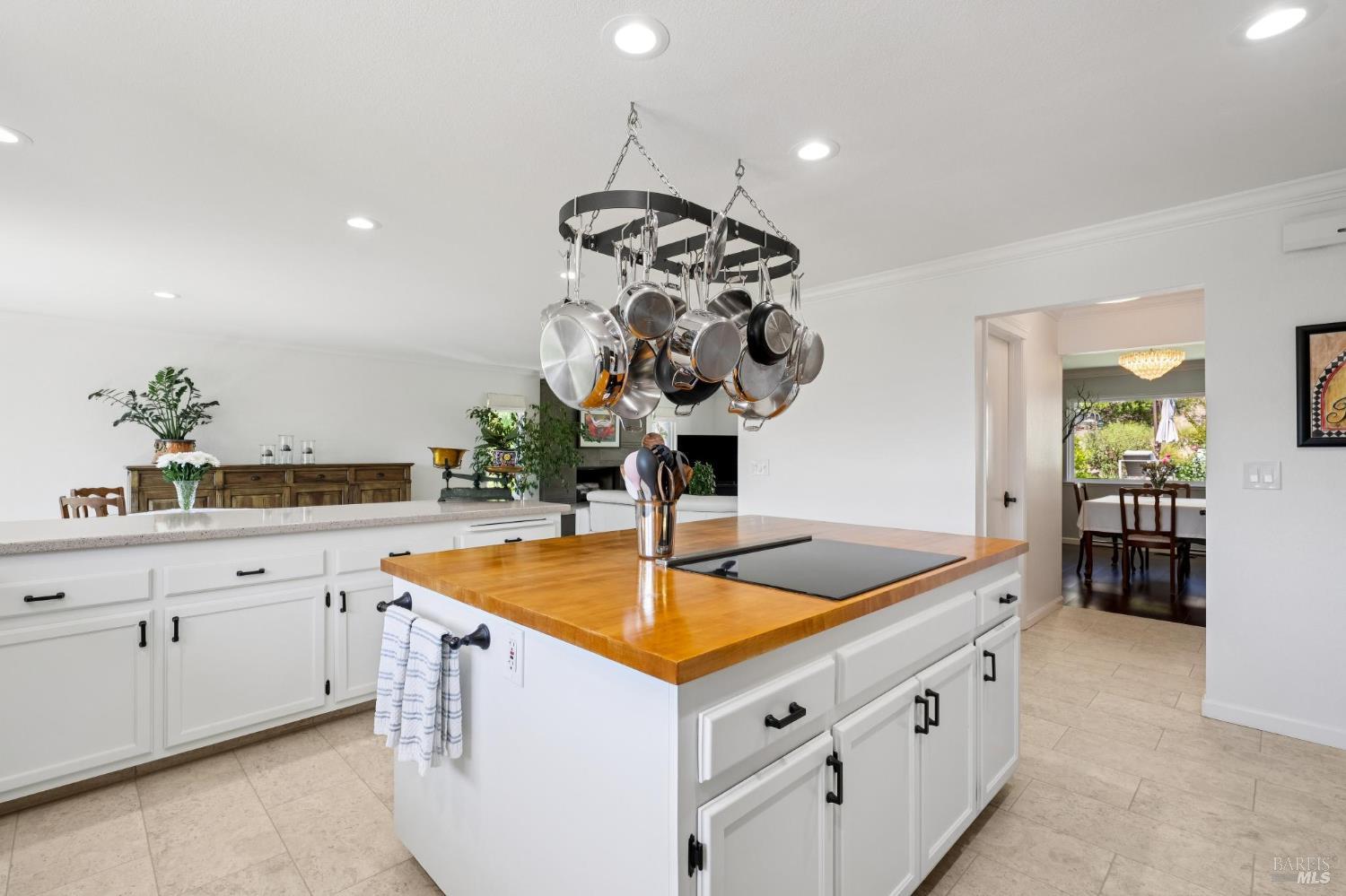 10 Santa Yorma Court Novato CA 94945