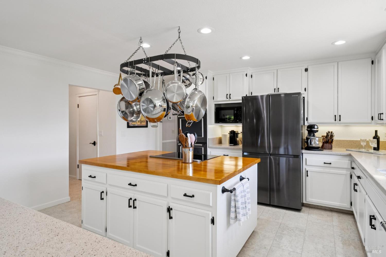10 Santa Yorma Court Novato CA 94945