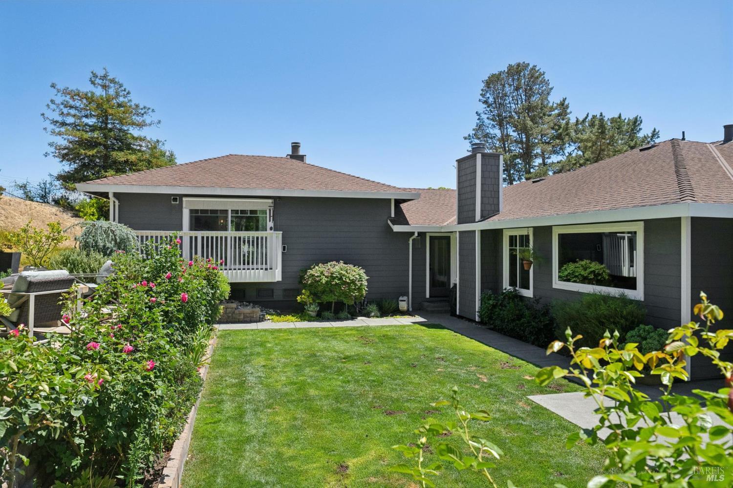 10 Santa Yorma Court Novato CA 94945