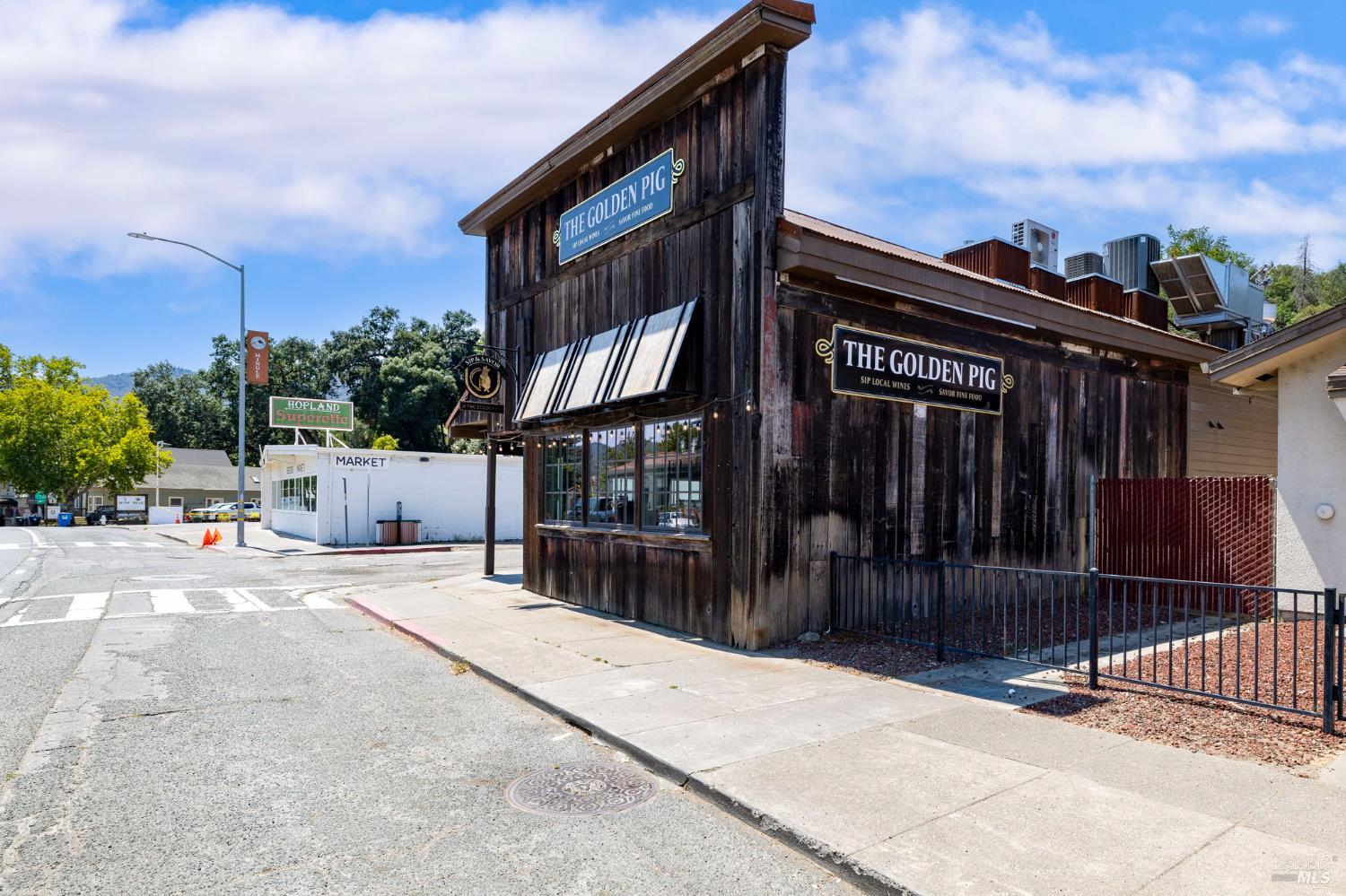 12900 S Highway 101 Highway Hopland CA 95449