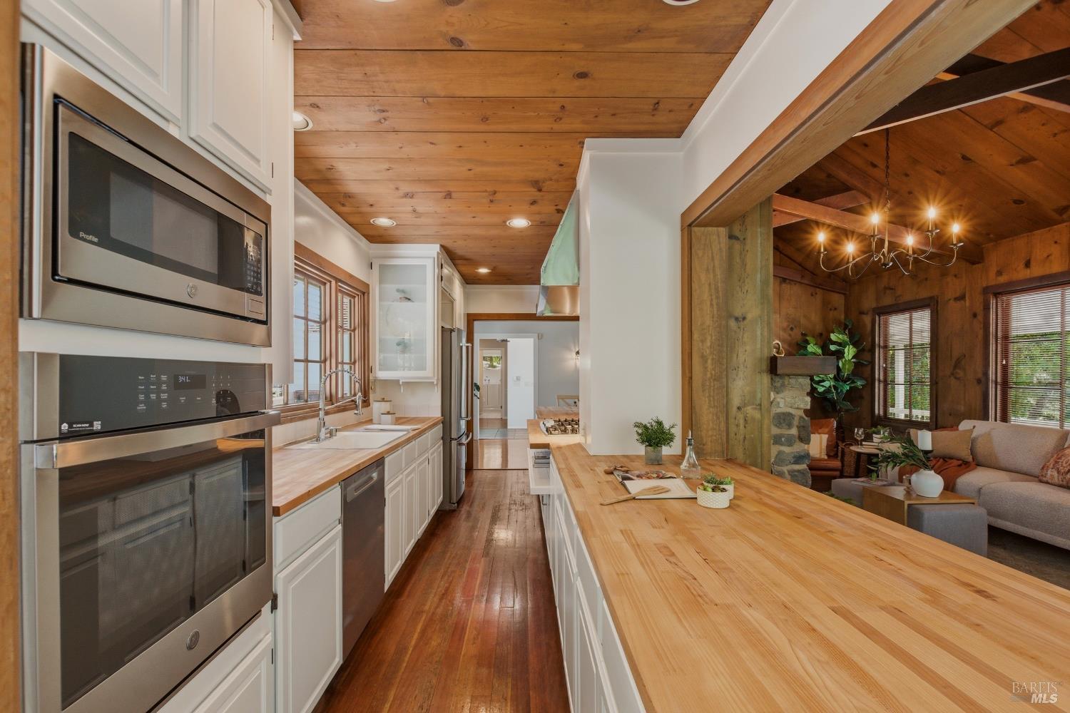 1866 Silverado Trail Napa CA 94558