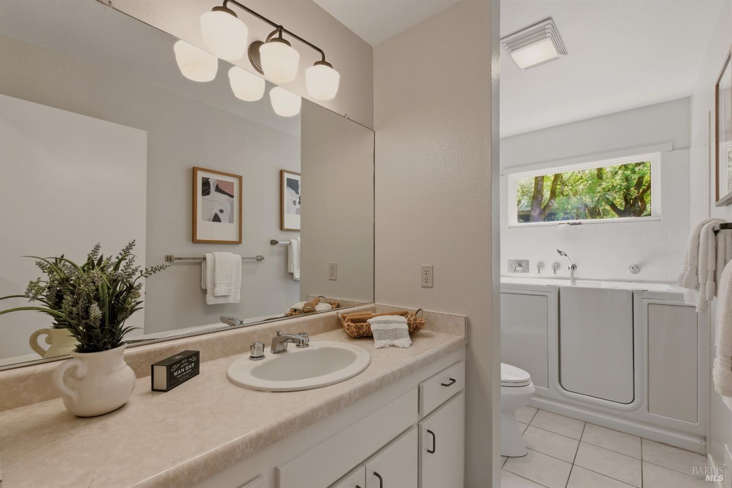 1866 Silverado Trail Napa CA 94558