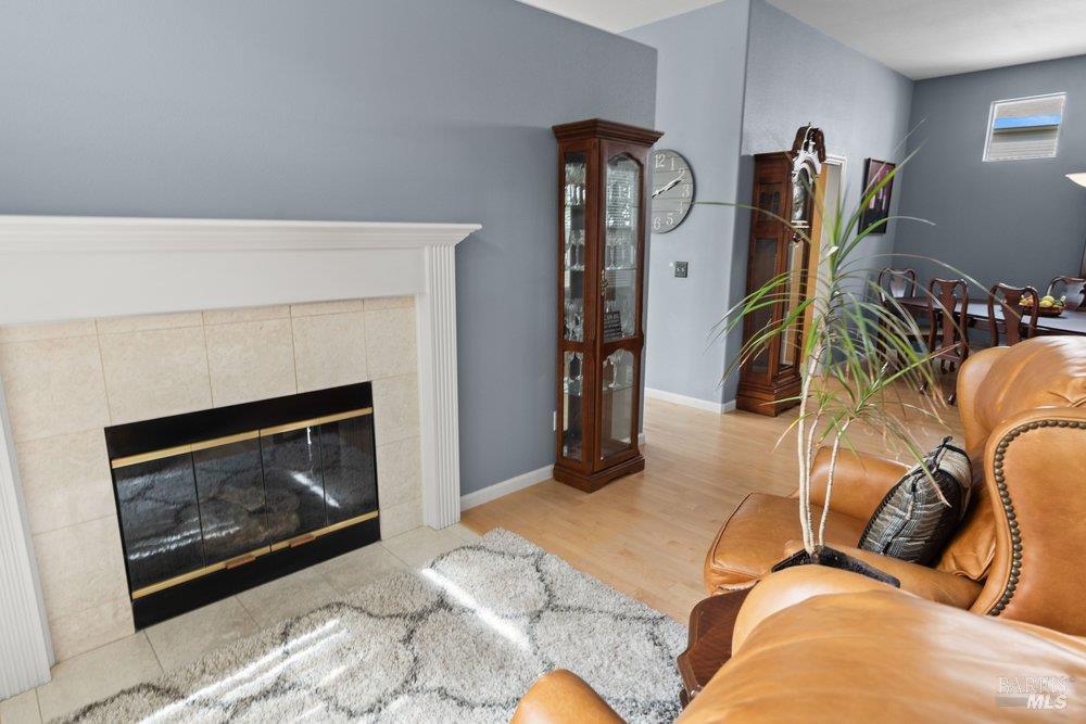2010 Falcon Ridge Drive Petaluma CA 94954