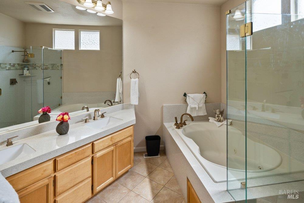 2010 Falcon Ridge Drive Petaluma CA 94954