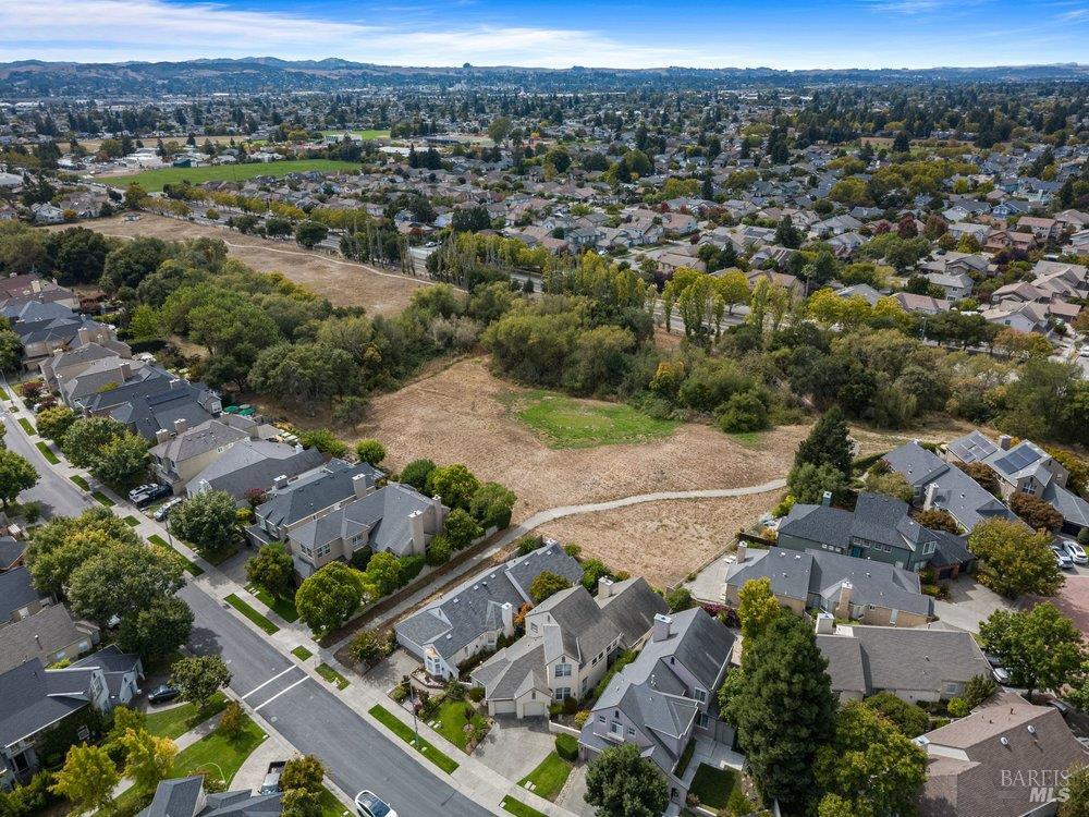 2010 Falcon Ridge Drive Petaluma CA 94954