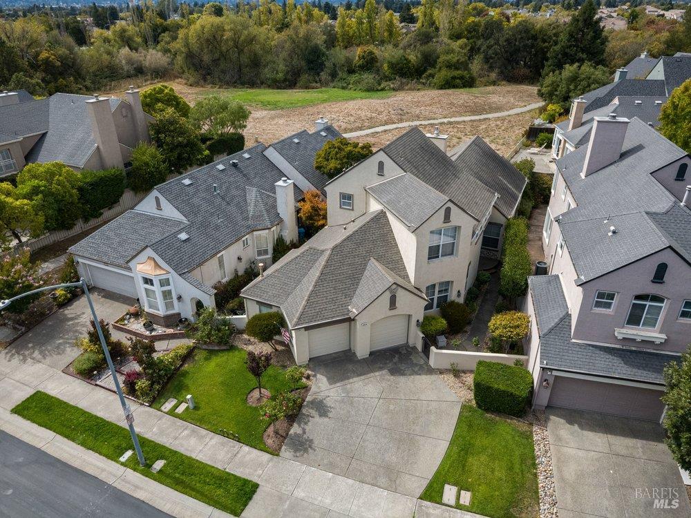 2010 Falcon Ridge Drive Petaluma CA 94954