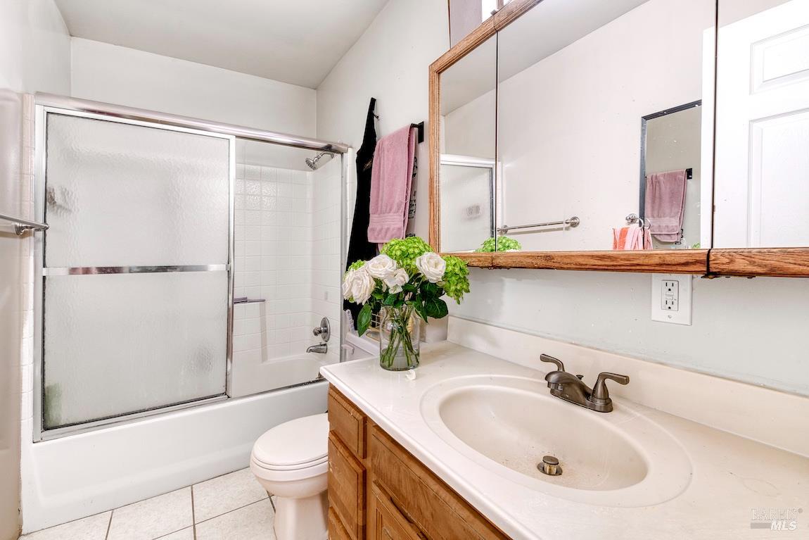 1128 Chester Street Oakland CA 94607
